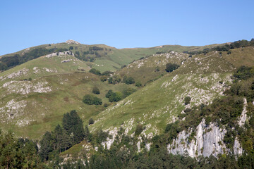 Fototapeta na wymiar Scenery of Busampiro Peaks; Lierganes