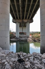 Benevento - Fiume Calore sotto il viadotto del raccordo