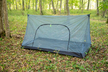 Moskito-Netz-Zelt mit Tarp