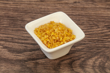 Vegetarian cuisine - dry bulgur for cooking