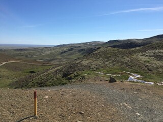 road to the mountain