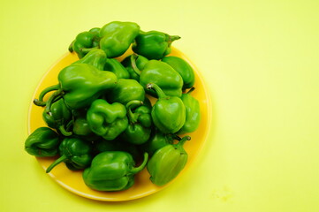 capsicum , varieties , Green chili , Is capsicum a fruit ,capsicum is a fruit or vegetable .