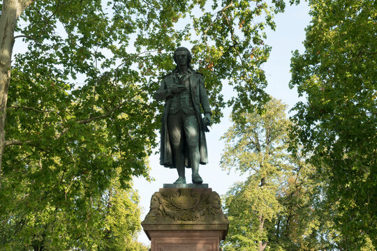Marbach am Neckar, Schillerdenkmal beim Literaturmuseum	
