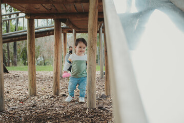 Obraz premium Toddler playing in the park
