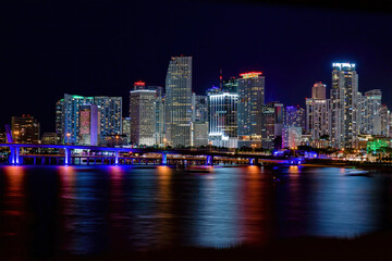 Fototapeta na wymiar Miami Downtown at Night