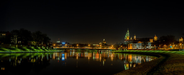 Kraków nocą