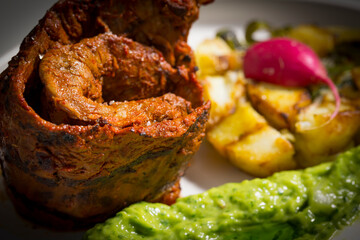 seasoned grilled skirt steak with home made fries and guacamole