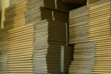 【物流】積み上げたダンボールのイメージ【宅配】