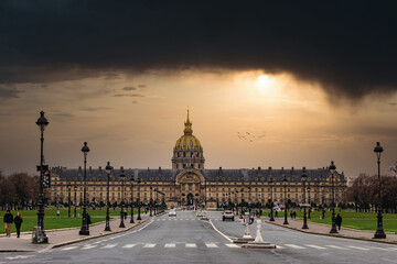 Paris, France - Dec 2017: Gardens, palace and dome forming the Esplanade des Invalides in Paris. Known as the “City of Light”, is one of the most awesome world’s cultural center. Northern France. - obrazy, fototapety, plakaty
