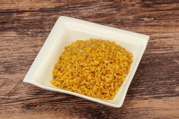Vegetarian cuisine - dry bulgur for cooking