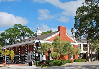 Strassenszene in der Downtown von Naples am Golf von Mexico, Florida