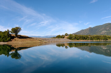 Fototapeta na wymiar Dam of Peri in the Corsica mountain