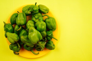 capsicum , varieties , Green chili , Is capsicum a fruit ,capsicum is a fruit or vegetable .