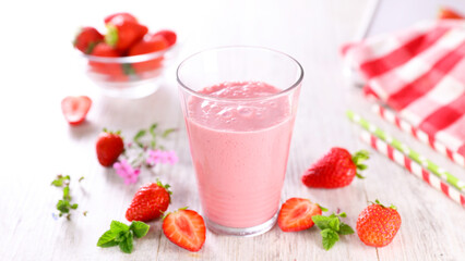 strawberry smoothie- healthy fruit juice