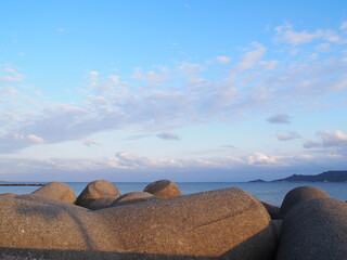 海とテトラポット