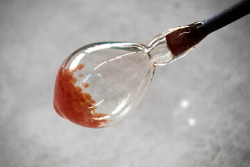 膨らんだ吹きガラス