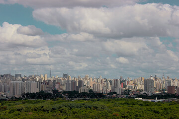 Fototapeta premium Cityscape with blue sky on a sunny day