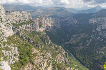 Fototapeta na wymiar View of the Verdon gorge in the south of France