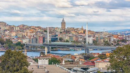 Naklejka premium Istanbul cityscape with the view of the Galata tower