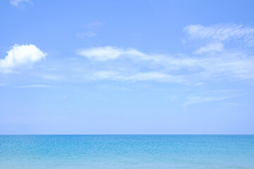Fototapeta premium Landscapes View The atmosphere is beautiful Sand and sea and the color of the sky, The beach phuket of Thailand.