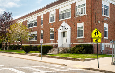 Fototapeta na wymiar Exterior view of a typical American school building