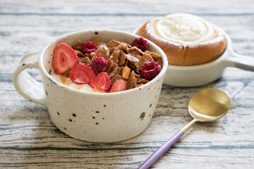 オールブランのヨーグルト 　朝食