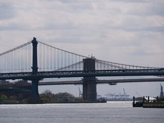 Fototapeta na wymiar Brooklyn and Manhattan Bridge with Statue of LIberty