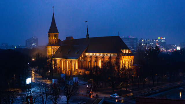 konigsberg castle at night