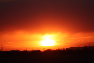 Fototapeta na wymiar A colorful sunset just outside of Saskatoon, Saskatchewan, Canada