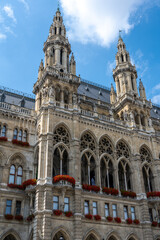 Fototapeta na wymiar Detail of the beautiful Vienna City Hall in Austria