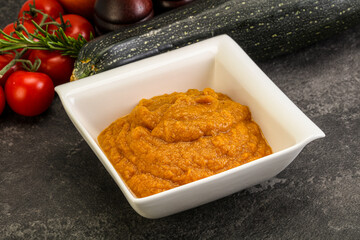 Vegetarian cuisine - Zucchini puree with herbs