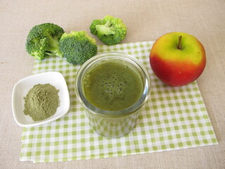 Green smoothie with broccoli and apple