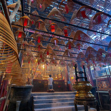 Man Mo Temple In Hollywood Road - Hong Kong