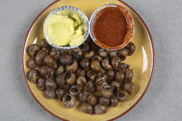 snails with sauce already cooked ready to eat