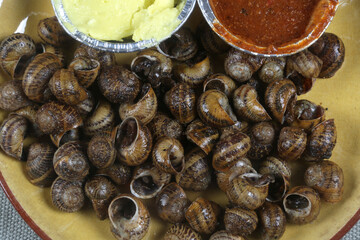 snails with sauce already cooked ready to eat