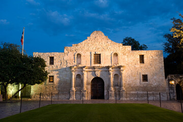 Illuminated historic Alamo mission, national landmark, in San Antonio, Texas, USA