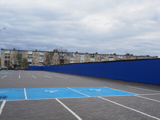 tennis court with sky