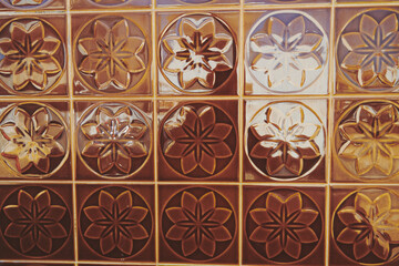 tile pattern with flowers