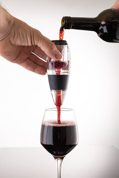 Wine Aerator To Oxygenate The Wine