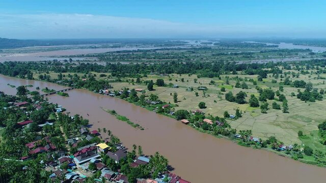 "4 000 &icirc;les" pr&egrave;s de Don Det au sud du Laos vue du ciel