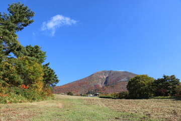 秋の福島県の磐梯山の登山