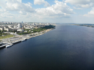 Fototapeta na wymiar Volgograd. Panorama of the city. River port and central embankment of the city.