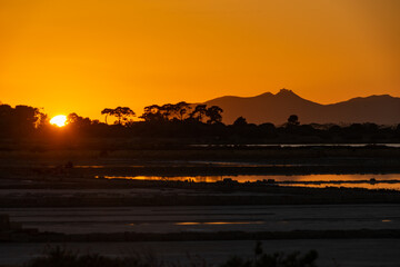 Bellissimo tramonto alle saline di Marsala