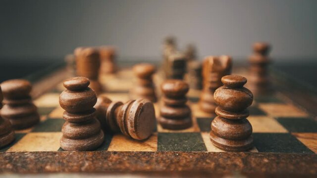 Chess king checkmate falling game