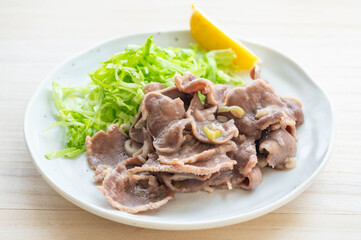 豚タンのネギ塩だれ