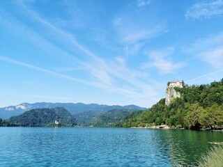Fototapeta na wymiar Slovenia, Bled, Lake Bled, island with church, castle