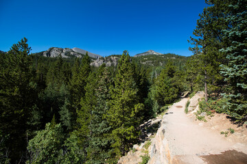 Fototapeta na wymiar path in the mountains