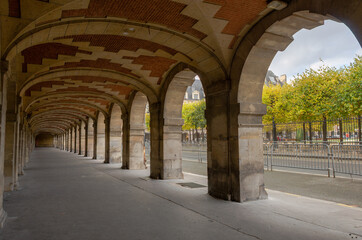 Fototapeta na wymiar Paris - França - Place des Vosges