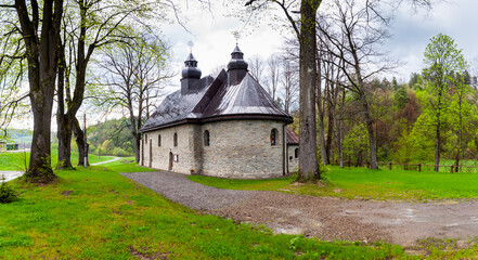 Fototapeta premium Cerkiew greckokatolicka w Żernicy Wyżnej, Bieszczady, Polska / Greek Catholic church in Żernica Wyżna, Bieszczady, Poland