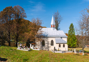 Kościół Rzymskokatolicki pw. Matki Bożej Szkaplerznej w Terce, Bieszczady, Polska / Roman...